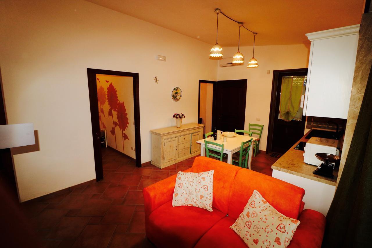 Tenuta Le Crie มาลเย ภายนอก รูปภาพ